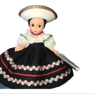 Madame Alexander doll MEXICO #576 NWT